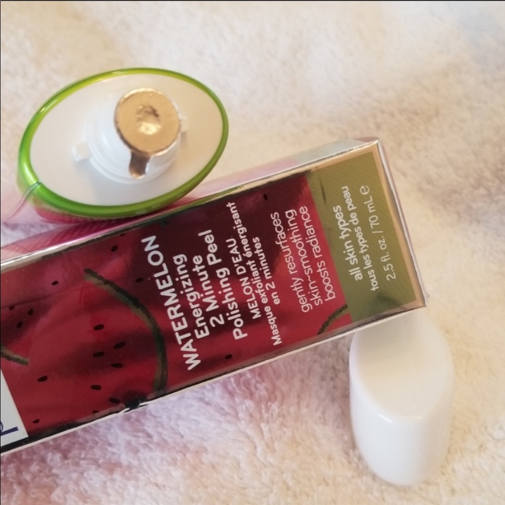 Watermelon Polishing Peel contains Glycolic Acid - Picture 5 of 5